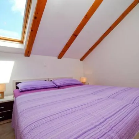 Private Attic With Panoramic View شقة دوبروفينك